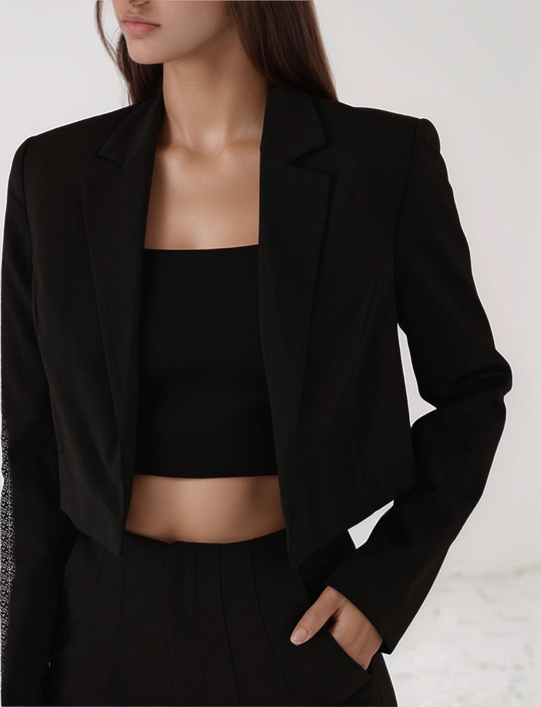 Close-up of tailored cropped black blazer from Noir Nouveau Suit by Gamine Lebanon
