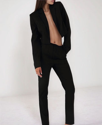 Full body view of model in Noir Nouveau Suit showing modern cropped blazer and tailored black pants – Gamine Lebanon